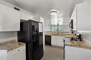 5675 N Camino Esplendora, Tucson, AZ 85718 - Photo 15