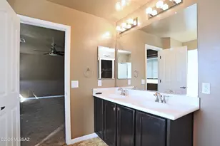 4780 E Desert Thorn Dr, Tucson, AZ 85756 - Photo 35