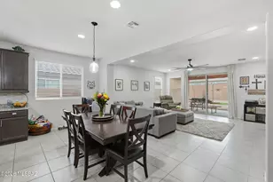 5156 W Paytons Ct, Tucson, AZ 85742 - Photo 11