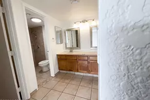 1943 W Southbrooke Cir, Tucson, AZ 85705 - Photo 9