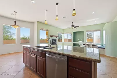 12911 W Zebra Aloe Place, Tucson, AZ 85743 - Photo 11