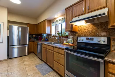 8651 N Candlewood Loop, Tucson, AZ 85704 - Photo 17