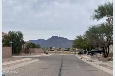 7501 S Woodbury Grove Drive, Tucson, AZ 85757 - Photo 5