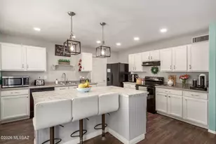 8449 E Hodgman Pl, Tucson, AZ 85747 - Photo 1