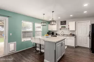 8449 E Hodgman Pl, Tucson, AZ 85747 - Photo 11