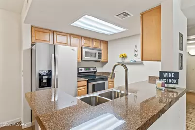 101 S Players Club Drive #14104, Tucson, AZ 85745 - Photo 11