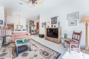 609 W Camino del Bondadoso, Green Valley, AZ 85614 - Photo 7