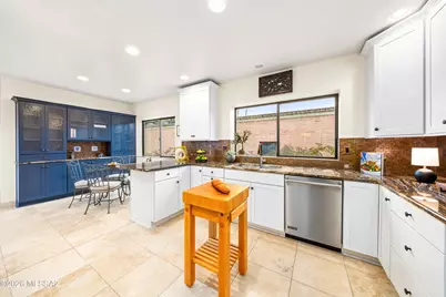 4240 E Pontatoc Canyon Drive, Tucson, AZ 85718 - Photo 15