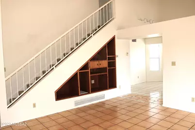 9690 N Donegal Place, Tucson, AZ 85742 - Photo 5