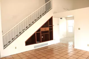 9690 N Donegal Pl, Tucson, AZ 85742 - Photo 5