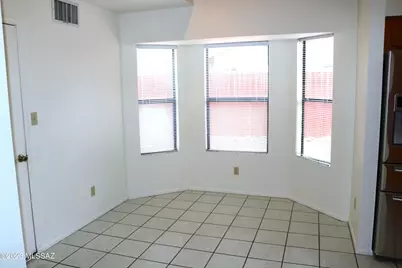 9690 N Donegal Place, Tucson, AZ 85742 - Photo 3