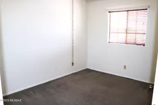 9690 N Donegal Pl, Tucson, AZ 85742 - Photo 13