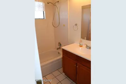 9690 N Donegal Place, Tucson, AZ 85742 - Photo 15