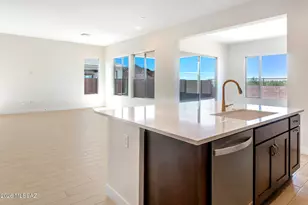 13273 N Galena Trl, Oro Valley, AZ 85755 - Photo 17