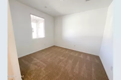 10453 W Beaman Lane, Marana, AZ 85653 - Photo 9