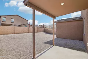10453 W Beaman Ln, Marana, AZ 85653 - Photo 31