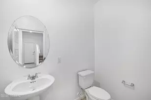 10453 W Beaman Ln, Marana, AZ 85653 - Photo 11