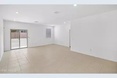 10453 W Beaman Lane, Marana, AZ 85653 - Photo 3