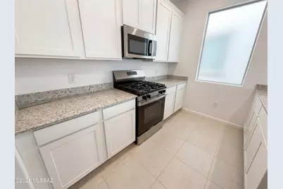 10469 W Beaman Lane, Marana, AZ 85653 - Photo 11