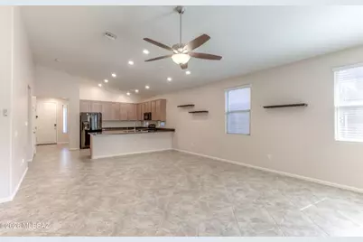 8291 E Magee Hill Loop, Tucson, AZ 85710 - Photo 9
