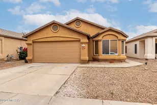 7951 S Wild Primrose Ave, Tucson, AZ 85747 - Photo 1