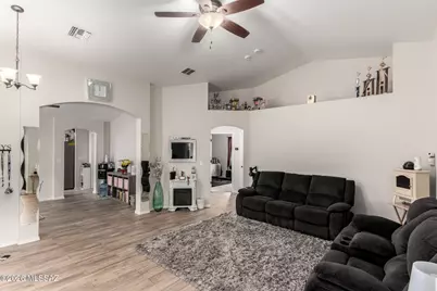 7951 S Wild Primrose Avenue, Tucson, AZ 85747 - Photo 11