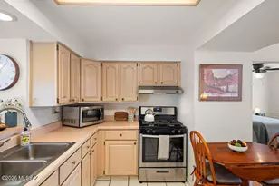 348 S Paseo Lobo, Green Valley, AZ 85614 - Photo 11