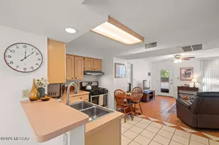 348 S Paseo Lobo, Green Valley, AZ 85614 - Photo 15