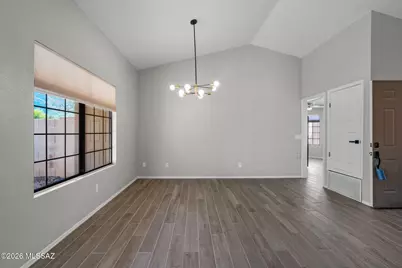 321 E Fieldcrest Lane, Oro Valley, AZ 85737 - Photo 7