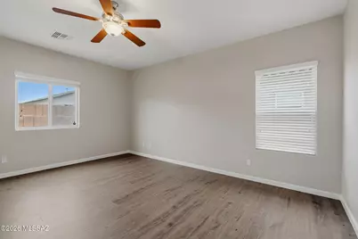 12394 W Reyher Farms Loop, Marana, AZ 85653 - Photo 9