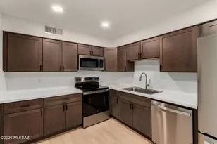 712 W Limberlost Dr, Tucson, AZ 85705 - Photo 1