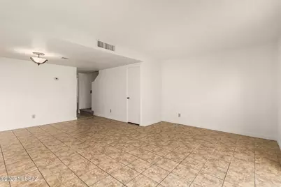 712 W Limberlost Drive #16, Tucson, AZ 85705 - Photo 9