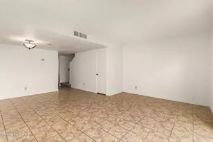 712 W Limberlost Dr, Tucson, AZ 85705 - Photo 9