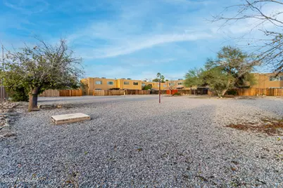 712 W Limberlost Drive #16, Tucson, AZ 85705 - Photo 43