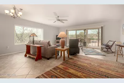 3944 S Placita De La Moneda, Green Valley, AZ 85622 - Photo 9