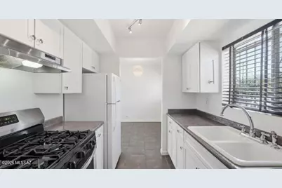 101 E University Boulevard #APT 1, Tucson, AZ 85705 - Photo 7