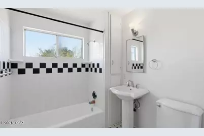 101 E University Boulevard #APT 1, Tucson, AZ 85705 - Photo 9