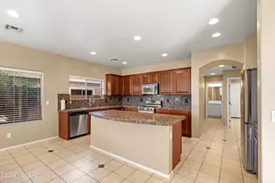 2730 E Scenic Overlook Pl, Tucson, AZ 85739 - Photo 11