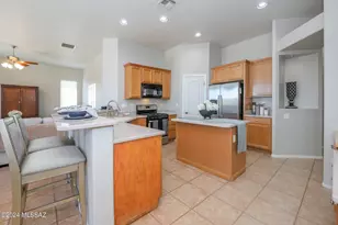 7856 N Rondure Loop, Tucson, AZ 85743 - Photo 11