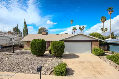 2124 S Oak Park Drive, Tucson, AZ 85710 - Photo 1