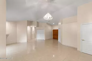 778 E Josephine Canyon Dr, Green Valley, AZ 85614 - Photo 11