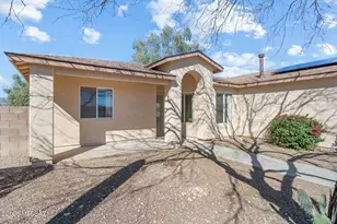 2313 W Horseshoe Pl, Tucson, AZ 85745 - Photo 3