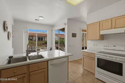 14700 N Flagstone Drive, Oro Valley, AZ 85755 - Photo 11