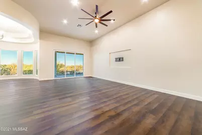 10525 N Called Presidio De Oeste Lane N, Tucson, AZ 85742 - Photo 9