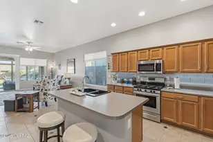 10043 E Denver Hill Dr, Tucson, AZ 85748 - Photo 11