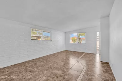 3201 N Olsen Avenue, Tucson, AZ 85719 - Photo 11
