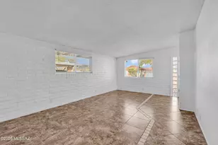 3201 N Olsen Ave, Tucson, AZ 85719 - Photo 11