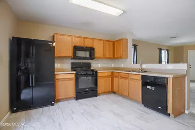 5596 S Monrovia Avenue, Tucson, AZ 85706 - Photo 9