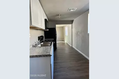 210/212 W Blacklidge Drive, Tucson, AZ 85705 - Photo 13
