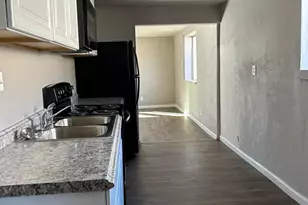 210/212 W Blacklidge Dr, Tucson, AZ 85705 - Photo 13